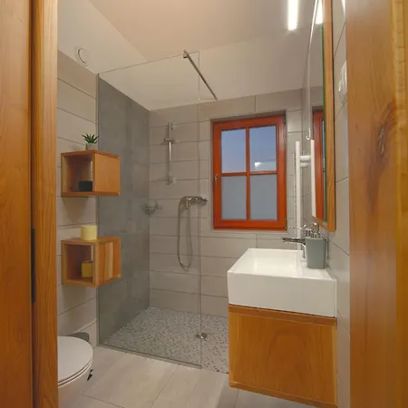 לינה וארוחת בוקר Wine & Tourism Bracko Spodnji Jakobski Dol