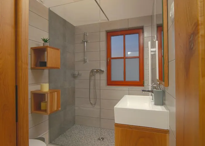 Bed and Breakfast Wine & Tourism Bracko Spodnji Jakobski Dol